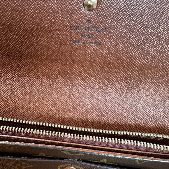 Auth Louis Vuitton Monogram Pochette
Porte Monnaie Credit TH0093 - Picture 6 of 16